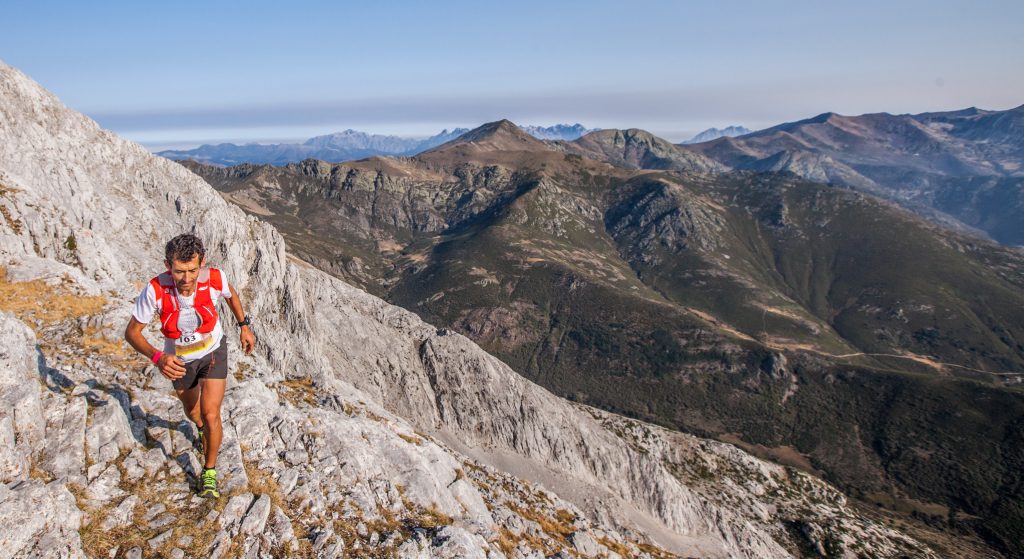 etapa-1_riano-trail-run_roberto-heras_diego-winiztky